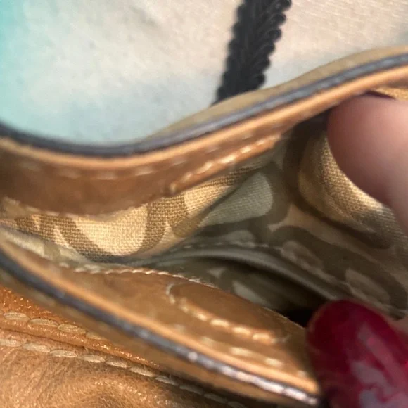 Fossil Tan Leather Shoulder Bag - Picture 10 of 16